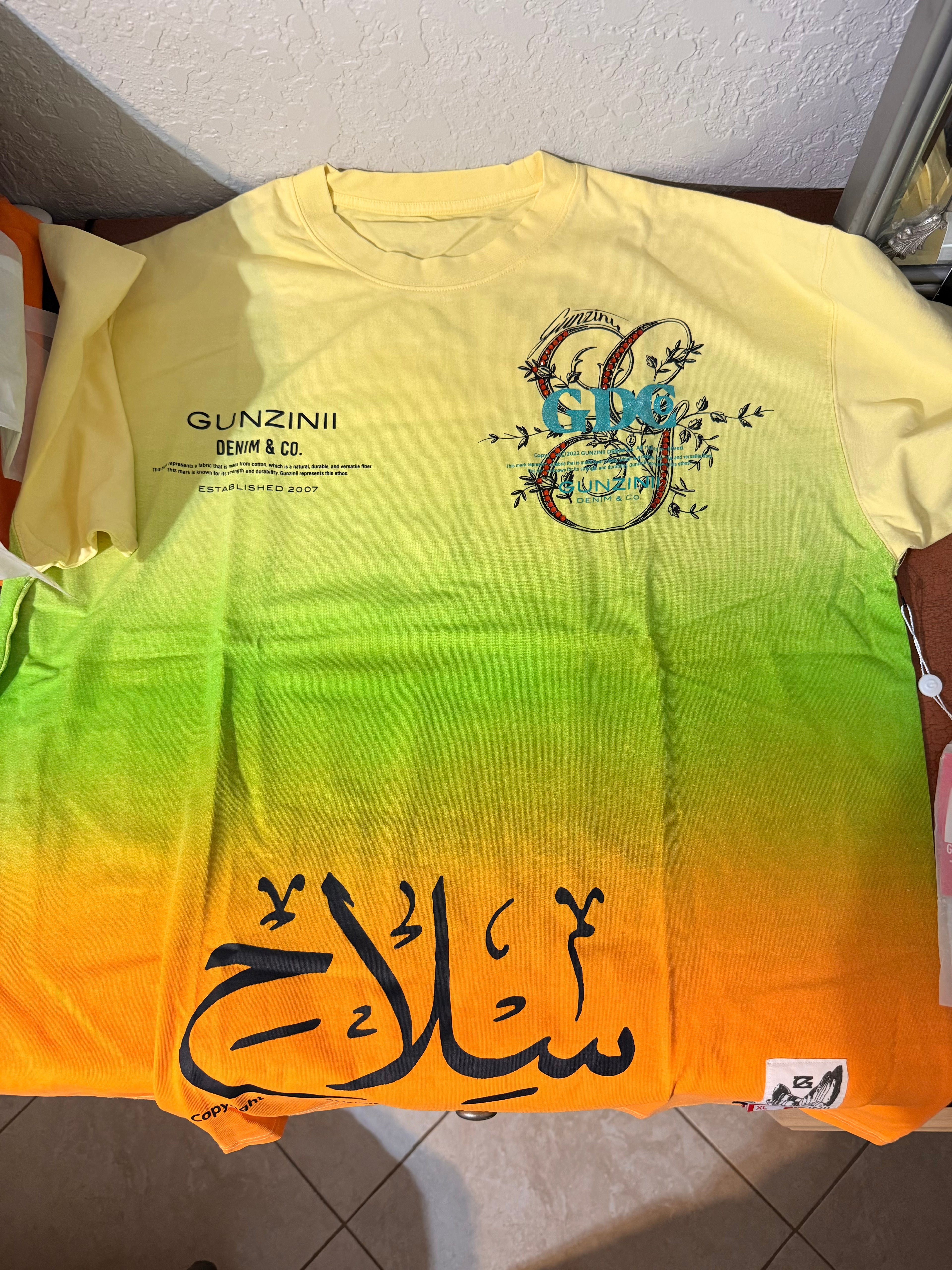 Gunzinii Denim & Co XL Cotton Graphic Tee NWT